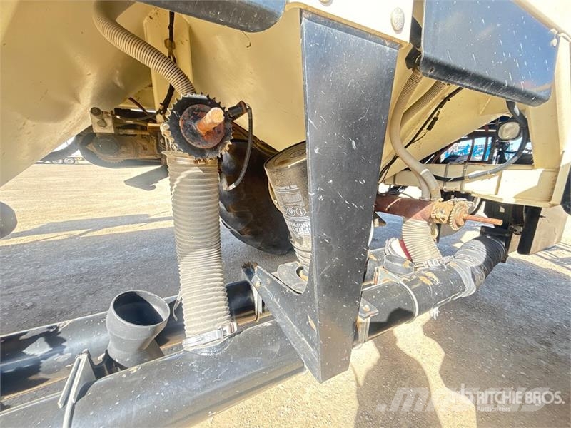 Bourgault 3320PHD 76 ft Air Drill Sorvetőgép