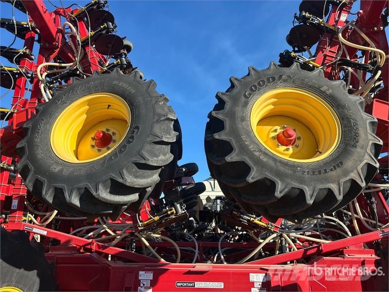 Bourgault 3320PHD 76 ft Air Drill Sējmašīnas