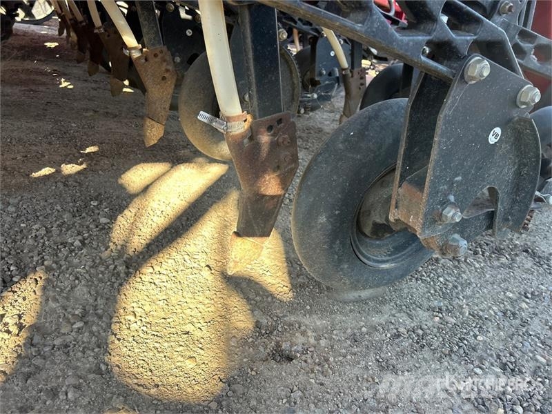 Bourgault 3320PHD 76 ft Air Drill Sējmašīnas