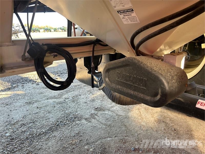 Bourgault 3320PHD 76 ft Air Drill Sējmašīnas