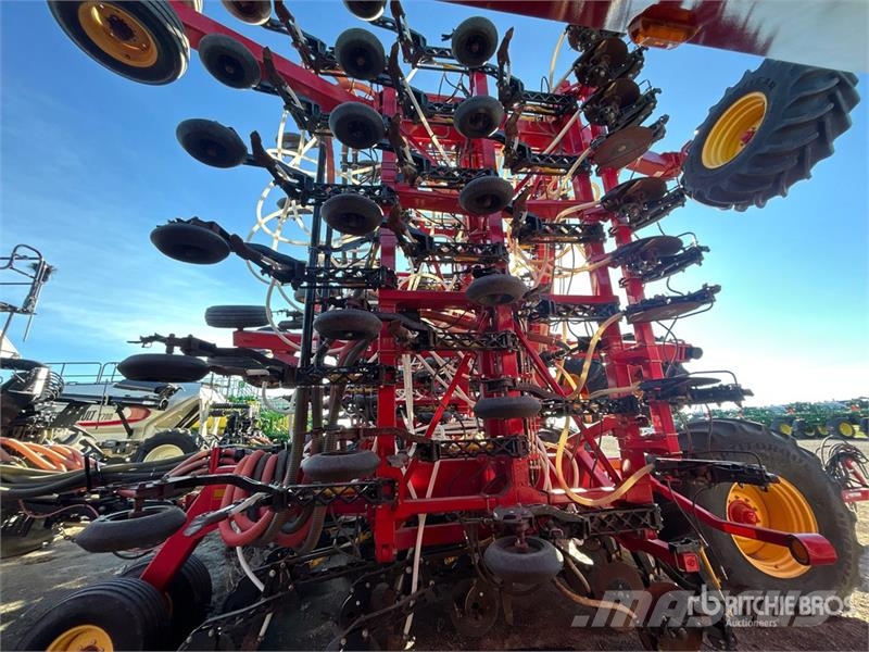 Bourgault 3320PHD 76 ft Air Drill Sējmašīnas