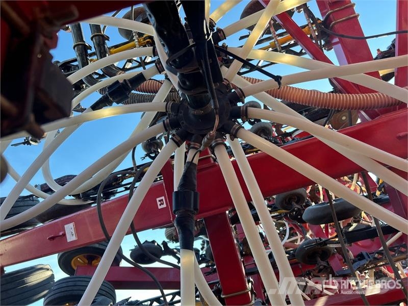 Bourgault 3320PHD 76 ft Air Drill Sējmašīnas