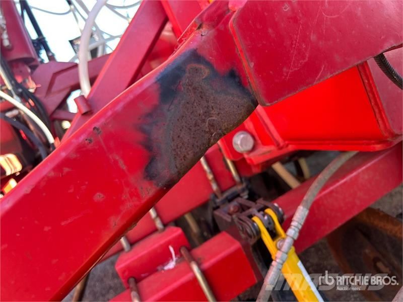 Bourgault 3320PHD 76 ft Air Drill Sējmašīnas
