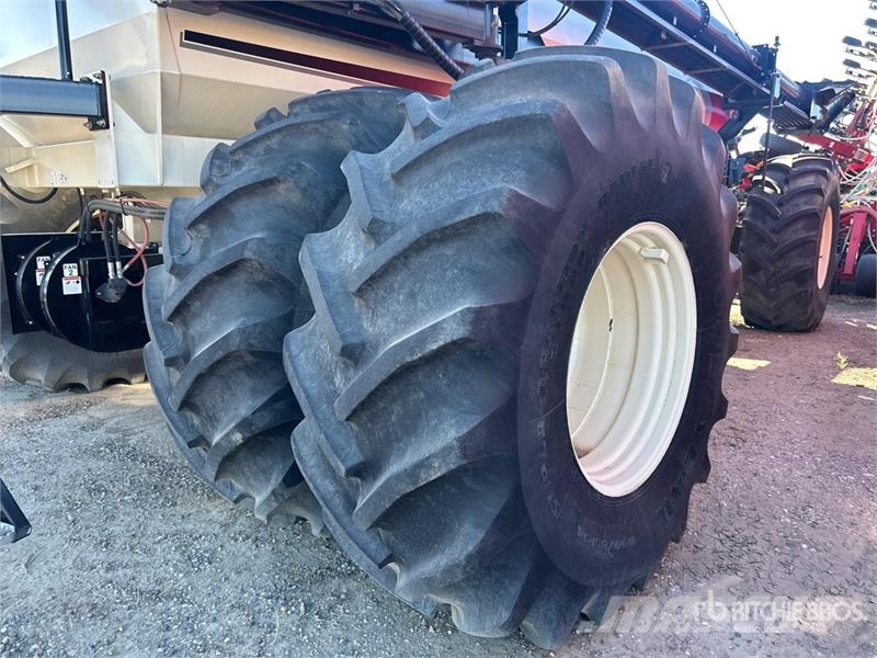 Bourgault 3320PHD 76 ft Air Drill Sējmašīnas
