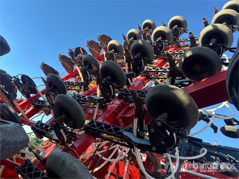 Bourgault 3320PHD 76 ft Air Drill Sējmašīnas