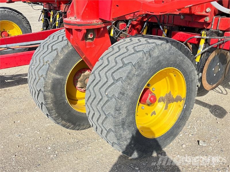 Bourgault 3320PHD 76 ft Air Drill Sorvetőgép