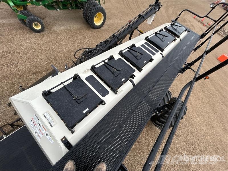 Bourgault 3320PHD QDA 66 ft Air Drill Perfuradoras