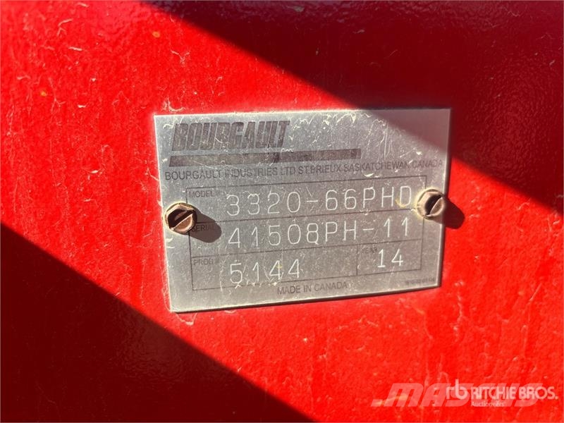 Bourgault 3320PHD QDA 66 ft Air Drill مثاقيب