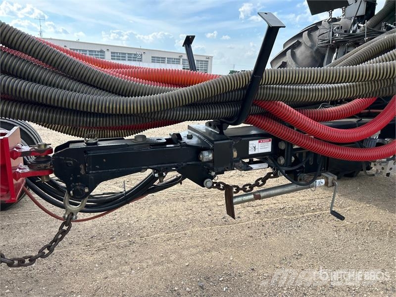 Bourgault 3320PHD XTC HF 76 ft Air Drill مثاقيب