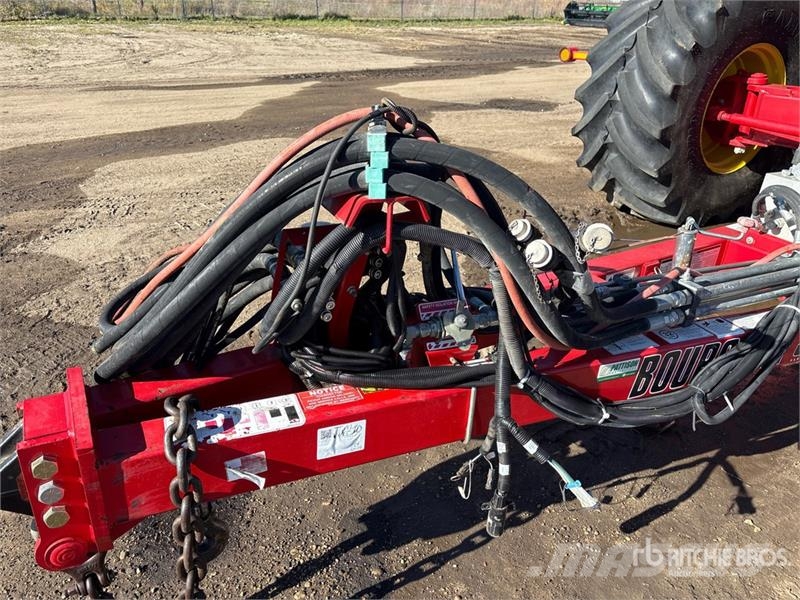 Bourgault 3320PHD XTC HF 84 ft Air Drill ドリル