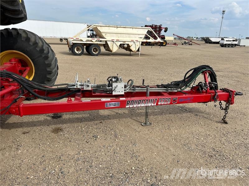 Bourgault 3320PHD XTC HF 76 ft Air Drill مثاقيب