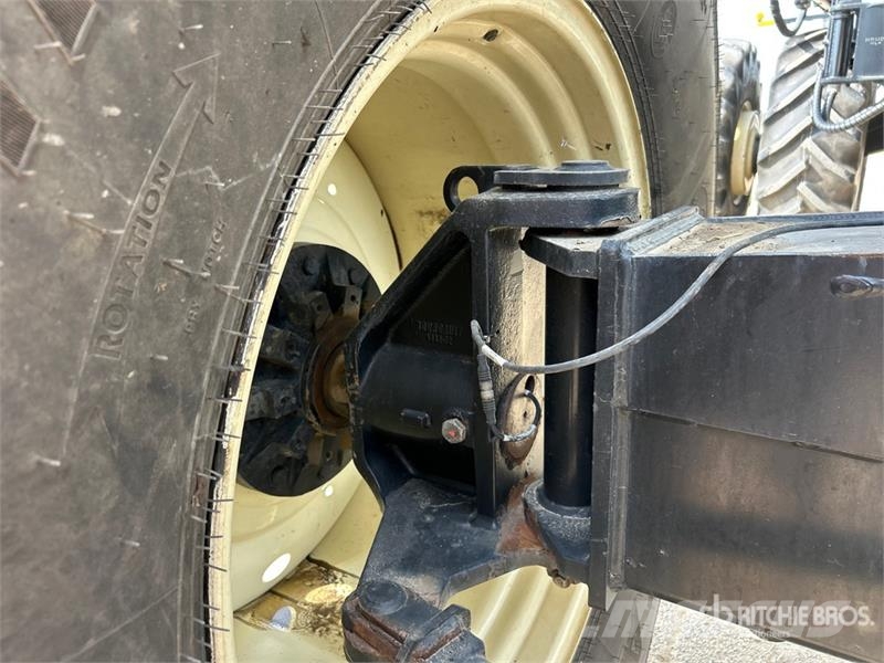 Bourgault 3320PHD XTC HF 76 ft Air Drill مثاقيب