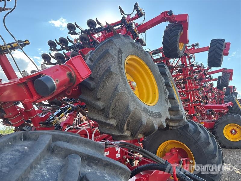 Bourgault 3330 86PHD 86 ft Air Drill Sijačice
