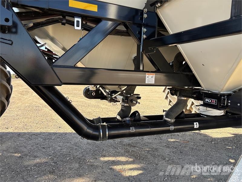 Bourgault 3335-76PHD 76 ft Air Drill Sembradoras