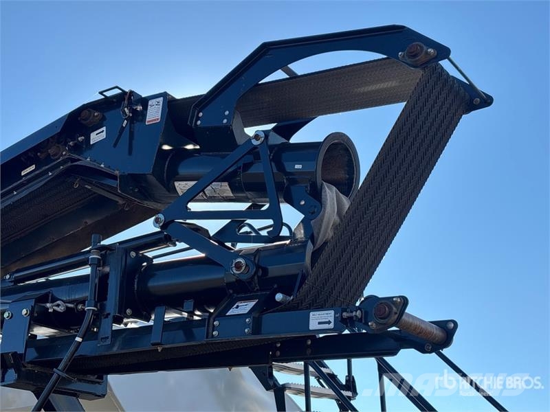 Bourgault 3335-76PHD 76 ft Air Drill 드릴