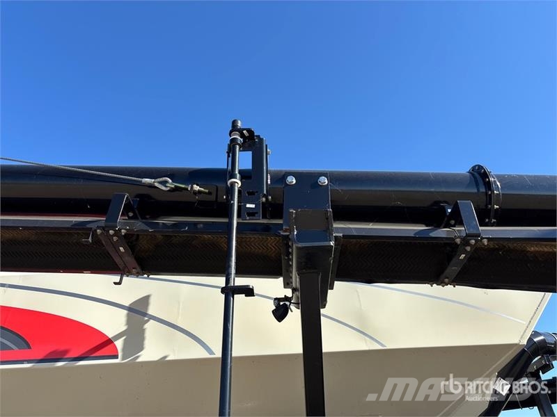 Bourgault 3335-76PHD 76 ft Air Drill Sembradoras