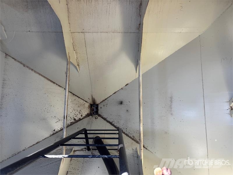 Bourgault 3335-76PHD 76 ft Air Drill Sembradoras
