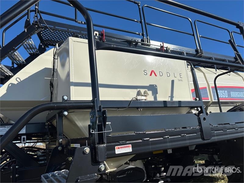 Bourgault 3335-76PHD 76 ft Air Drill 드릴