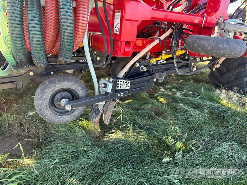 Bourgault 3335-76PHD 76 ft Air Drill 드릴