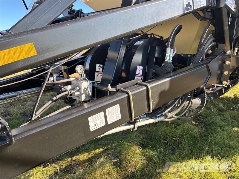 Bourgault 3335-76PHD 76 ft Air Drill 드릴