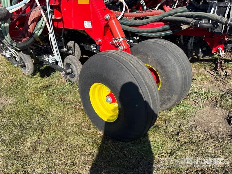 Bourgault 3335-76PHD 76 ft Air Drill 드릴