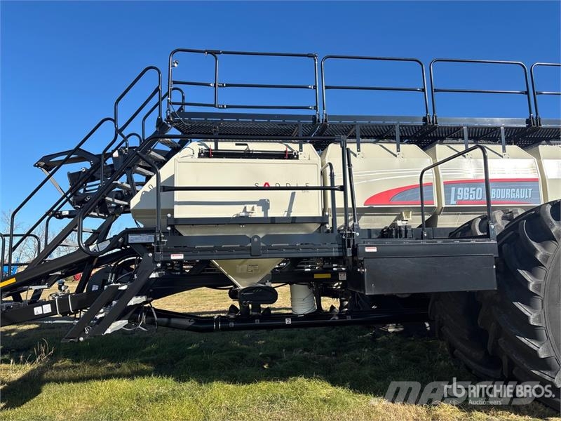 Bourgault 3335-76PHD 76 ft Air Drill 드릴