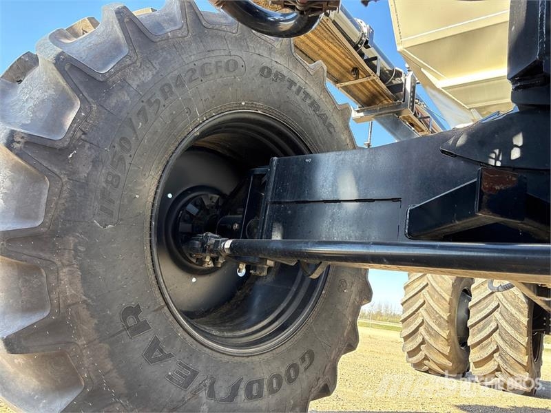 Bourgault 3335-76PHD 76 ft Air Drill Sembradoras