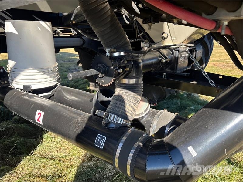 Bourgault 3335-76PHD 76 ft Air Drill 드릴