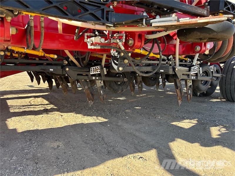 Bourgault 3335-76PHD 76 ft Air Drill Sembradoras