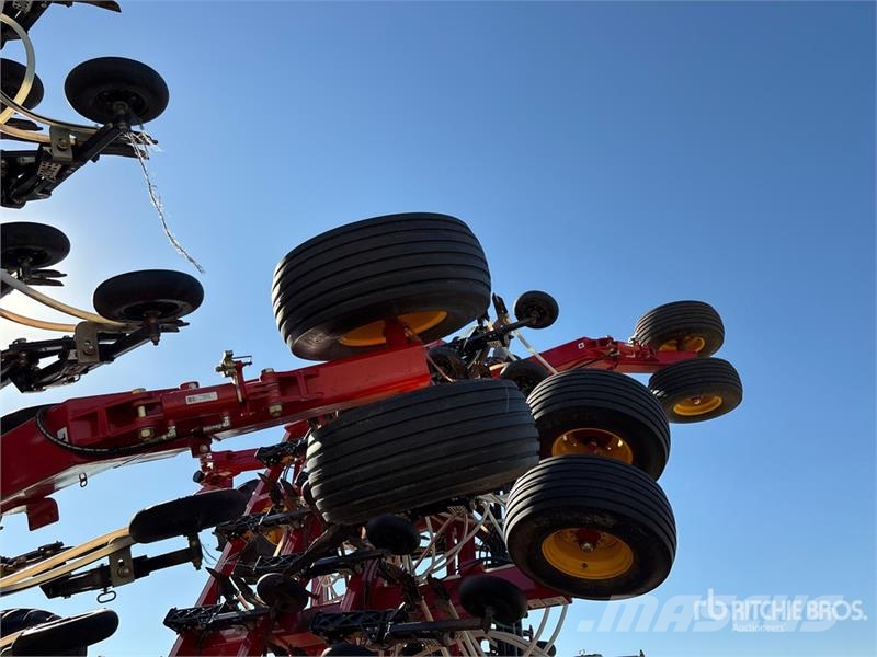 Bourgault 3335-76PHD 76 ft Air Drill Sembradoras