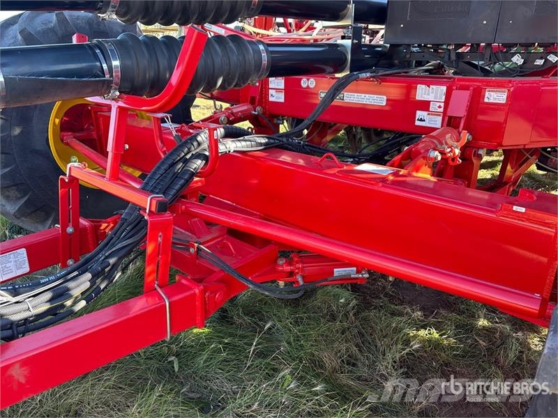 Bourgault 3335-76PHD 76 ft Air Drill 드릴