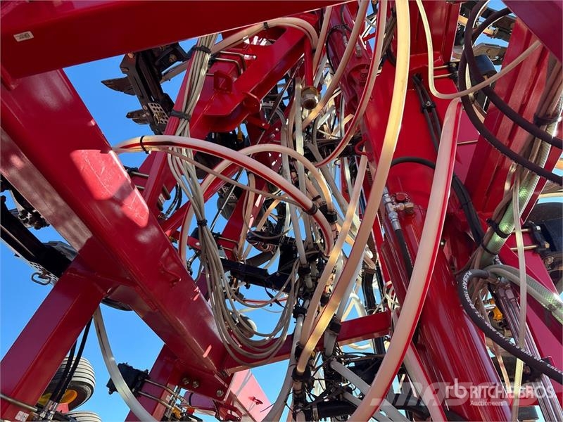 Bourgault 3335-76PHD 76 ft Air Drill 드릴