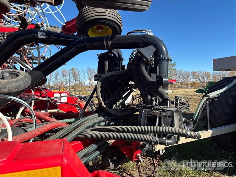 Bourgault 3335-76PHD 76 ft Air Drill 드릴