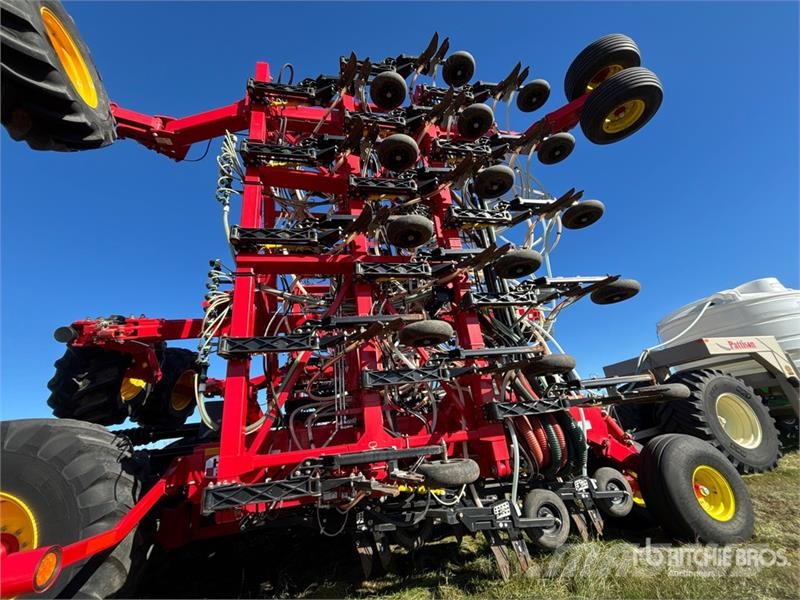 Bourgault 3335-76PHD 76 ft Air Drill 드릴