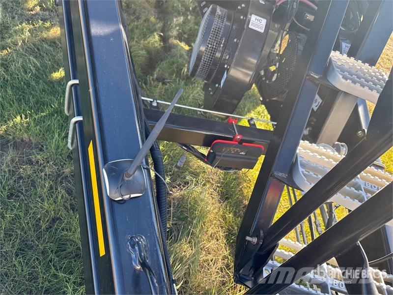 Bourgault 3335-76PHD 76 ft Air Drill 드릴