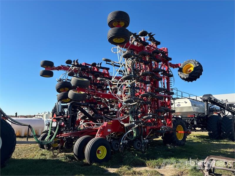 Bourgault 3335-76PHD 76 ft Air Drill 드릴