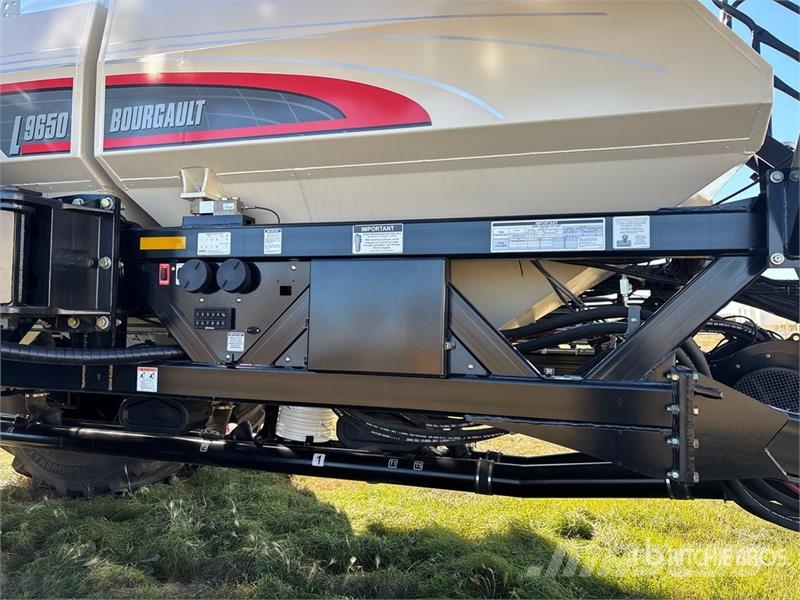 Bourgault 3335-76PHD 76 ft Air Drill 드릴