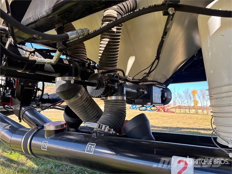 Bourgault 3335-76PHD 76 ft Air Drill 드릴