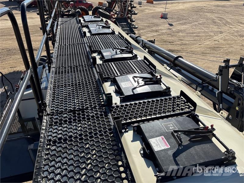 Bourgault 3335-76PHD 76 ft Air Drill Sembradoras
