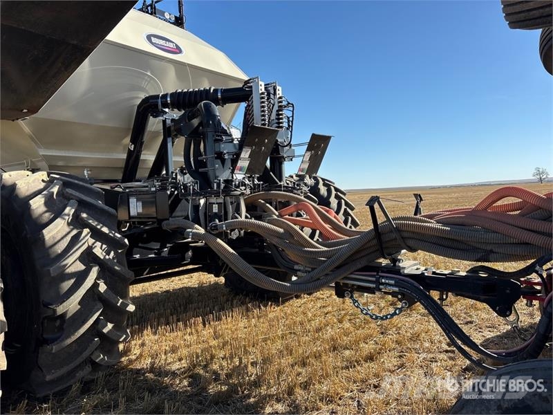 Bourgault 3335 QDA 76 ft Air Drill مثاقيب