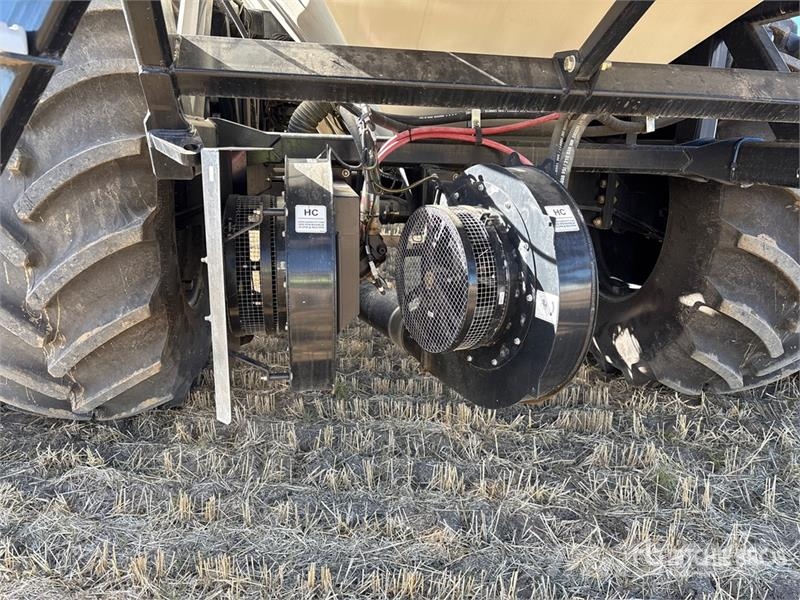 Bourgault 3335 QDA 76 ft Air Drill مثاقيب