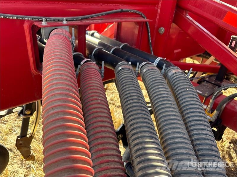 Bourgault 3335 QDA 76 ft Air Drill مثاقيب