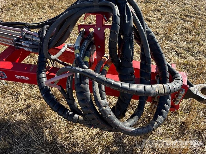 Bourgault 3335 QDA 76 ft Air Drill مثاقيب
