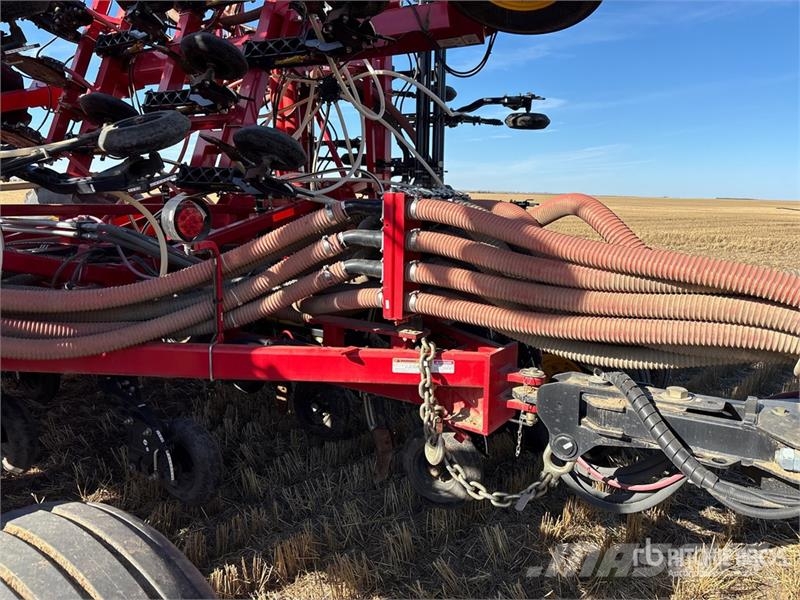 Bourgault 3335 QDA 76 ft Air Drill مثاقيب