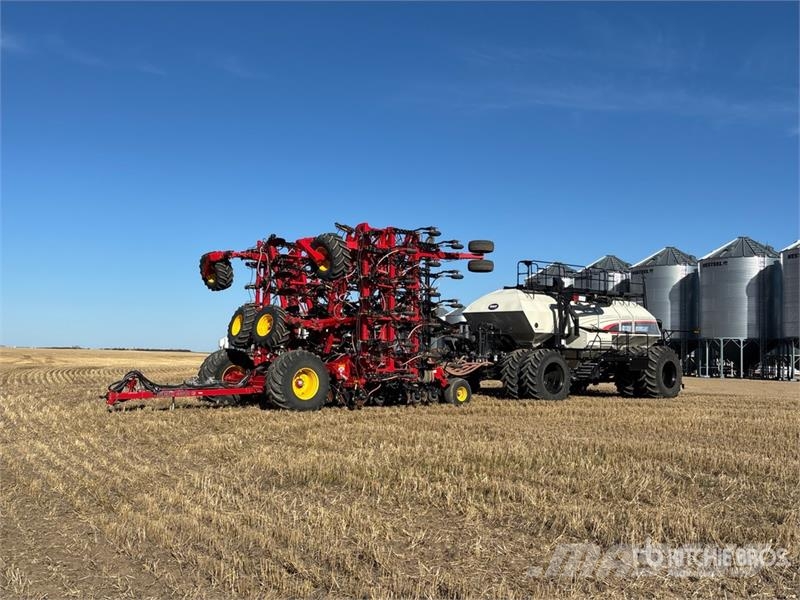 Bourgault 3335 QDA 76 ft Air Drill مثاقيب