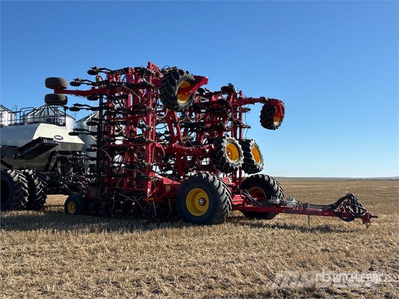 Bourgault 3335 QDA 76 ft Air Drill مثاقيب