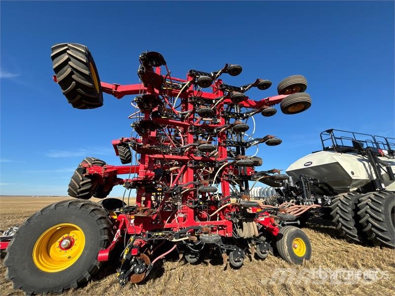 Bourgault 3335 QDA 76 ft Air Drill مثاقيب