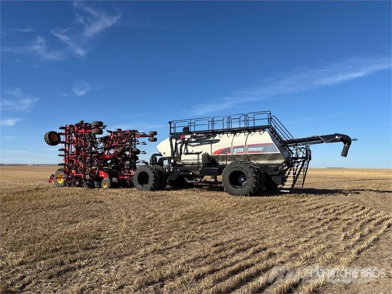 Bourgault 3335 QDA 76 ft Air Drill مثاقيب