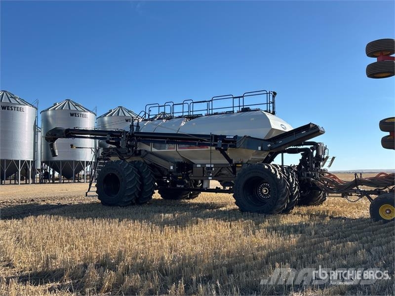 Bourgault 3335 QDA 76 ft Air Drill مثاقيب