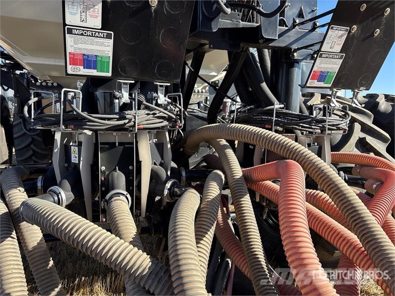 Bourgault 3335 QDA 76 ft Air Drill مثاقيب